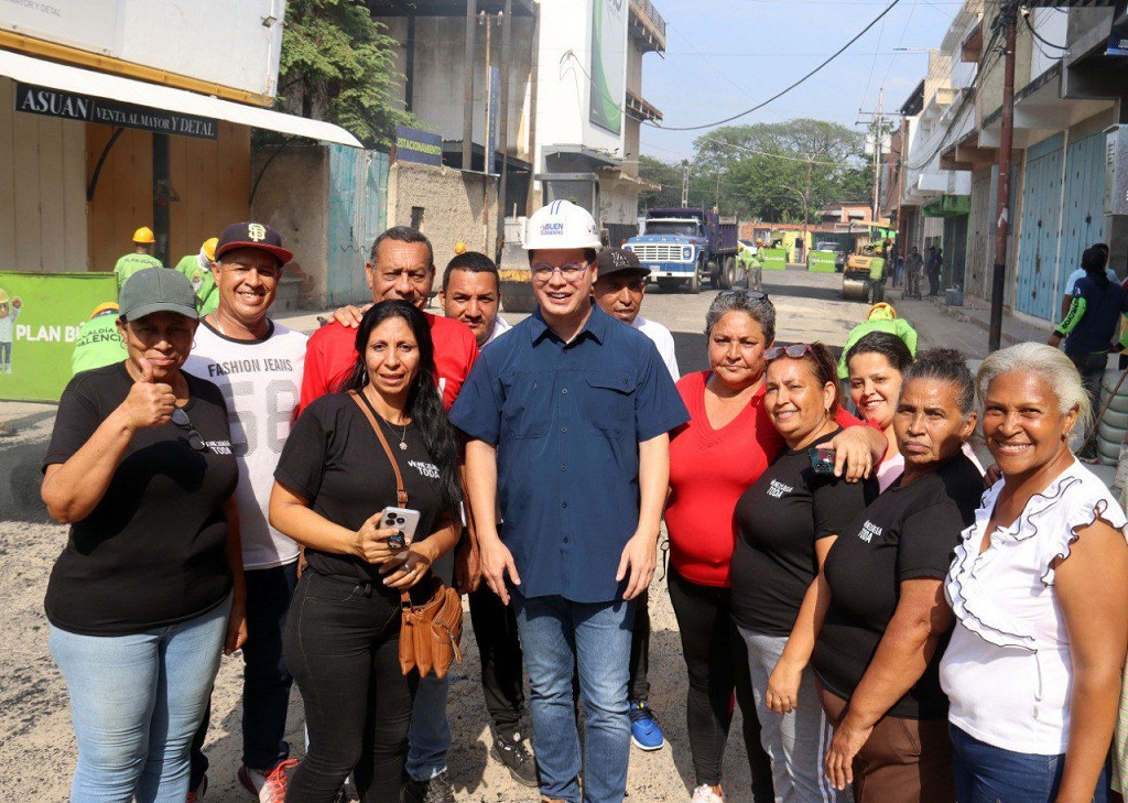 Fuenmayor inspeccionó trabajos de pavimentación en Santa Rosa - Agencia Carabobeña de Noticias