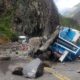 rocas aplasto camiones Perú - Agencia Carabobeña de Noticias - Agencia ACN- Noticias Carabobo
