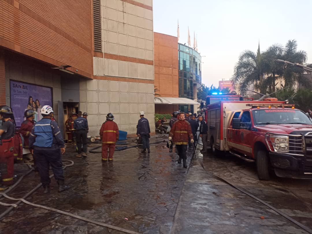 incendio en el CC Sambil Chacao -Agencia Carabobeña de Noticias - Agencia ACN- Noticias Carabobo