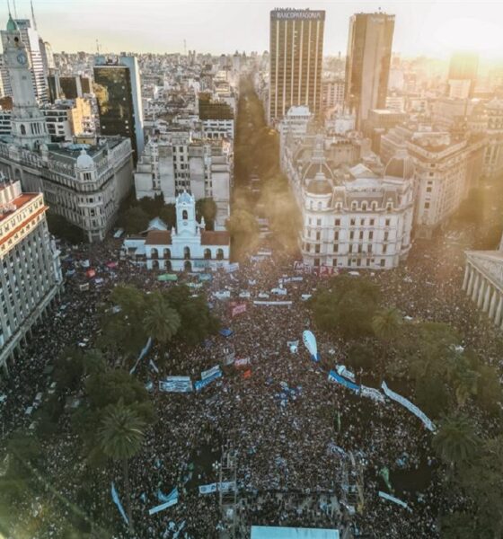 Argentina protesta en defensa de la universidad pública - Agencia Carabobeña de Noticias