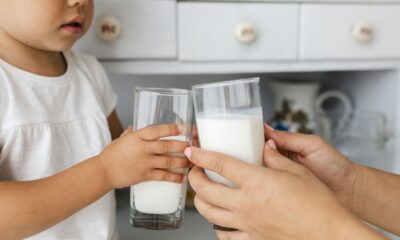 Consumir leche completa