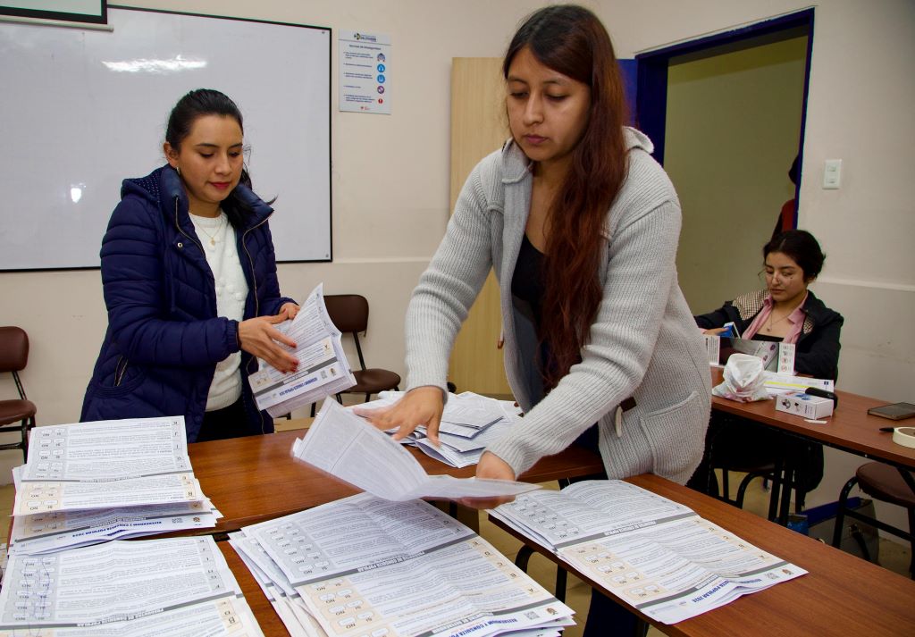 Noboa gana en 9 de 11 preguntas - Agencias Carabobeña de Noticias