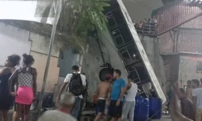 Autobús cayó al vacío en Petare-Guarenas - Agencia Carabobeña de Noticia - Agencia ACN - Noticias sucesos