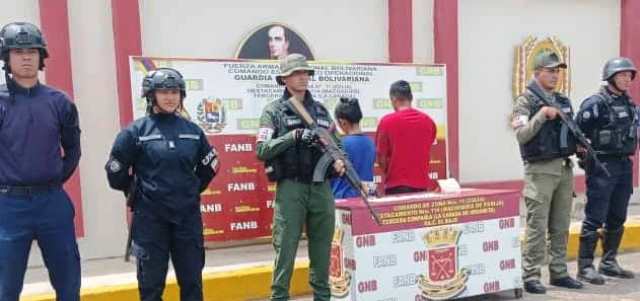 Militares adscritos al Destacamento 111 de la Guardia Nacional Bolivariana (GNB) en el estado Zulia incautaron 48 ampollas de la presunta droga denominada fentanilo; y medicamentos derivados de productos controlados opioides: 100 ampollas de Propofol y 50 ampollas de Flumazenil.-Agencia Carabobeña de Noticias – ACN – Sucesos