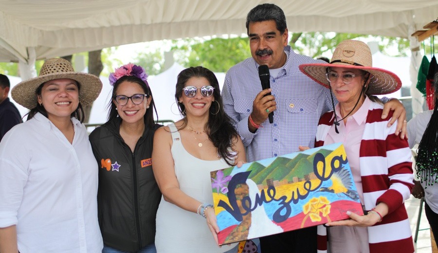 Presidente Maduro entregó 41 mil 900 créditos para emprendimientos de mujeres-Agencia Carabobeña de Noticias – ACN – Economía