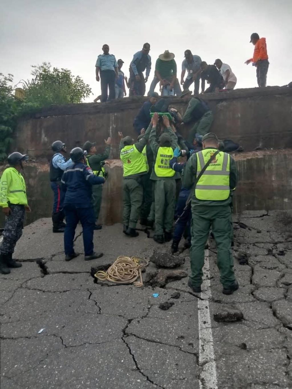 Calapso de puente deja un fallecido - Agencia Carabobeña de Noticias
