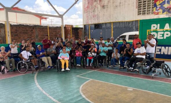 Ruedas de Felicidad donó sillas de ruedas - Agencia Carabobeña de Noticias