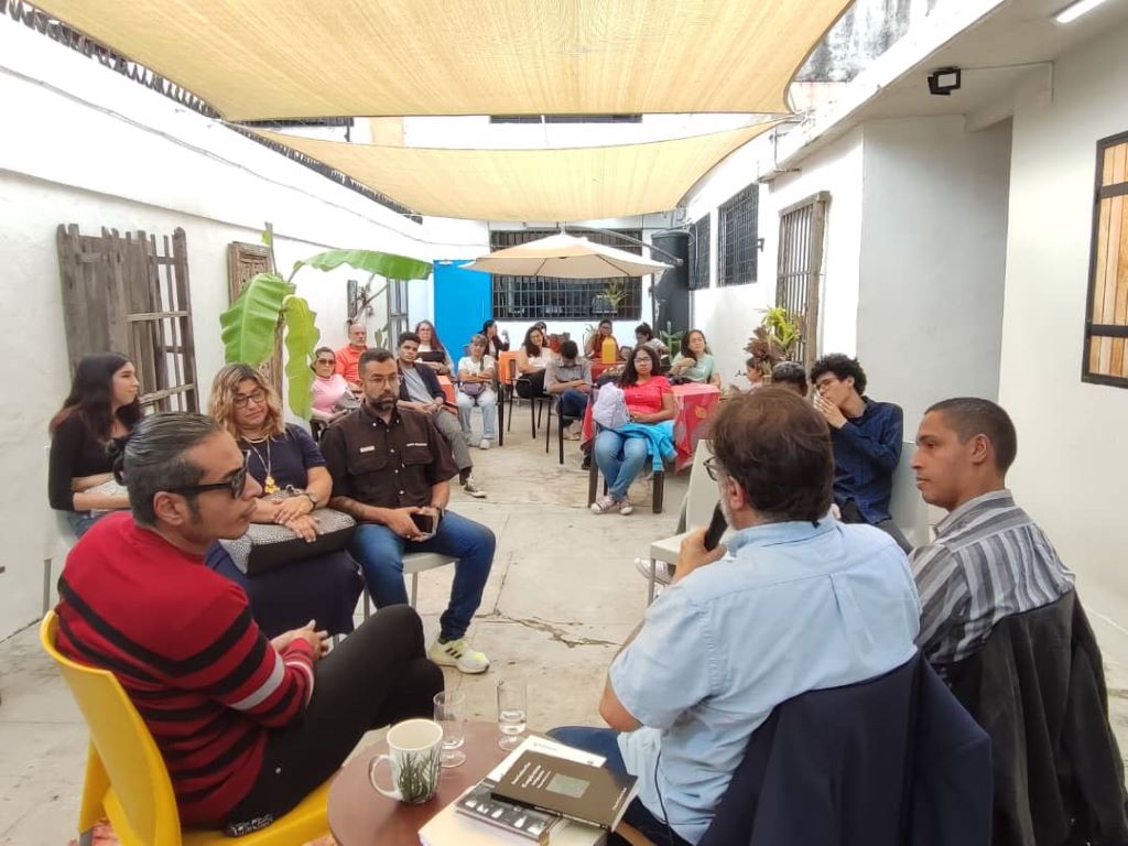 Velada poética Pre Filuc - Agencia Carabobeña de Noticias