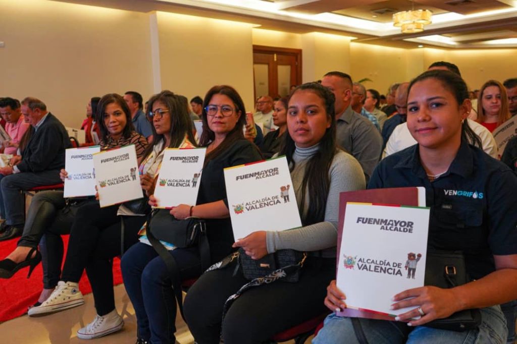 Fuenmayor entregó 130 Licencias de Actividades Económicas - Agencia Carabobeña de Noticias