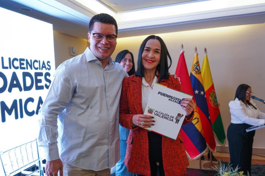 Fuenmayor entregó 130 Licencias de Actividades Económicas - Agencia Carabobeña de Noticias