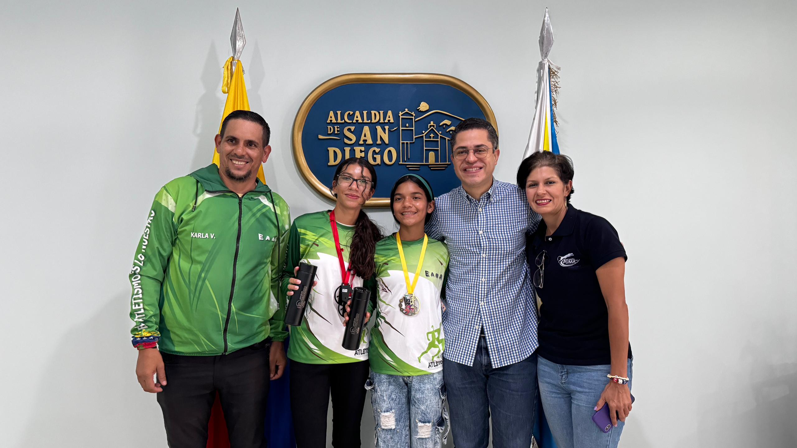 León Jurado Laurentín recibió en su despacho a atletas-Agencia Carabobeña de Noticias – ACN – Carabobo