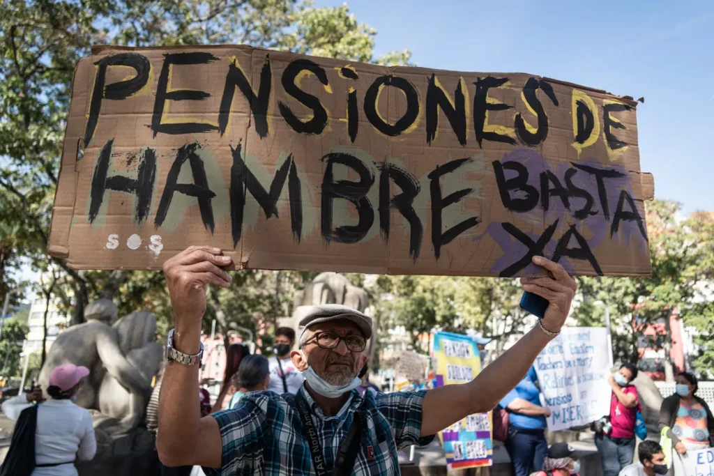 Reclaman mayor salario y pago de fin de año - Agencia Carabobeña de Noticias