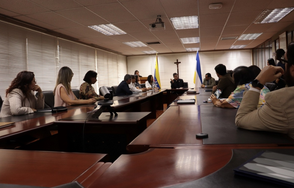CIEC y UCAB firmaron convenio - Agencia Carabobeña de Noticias