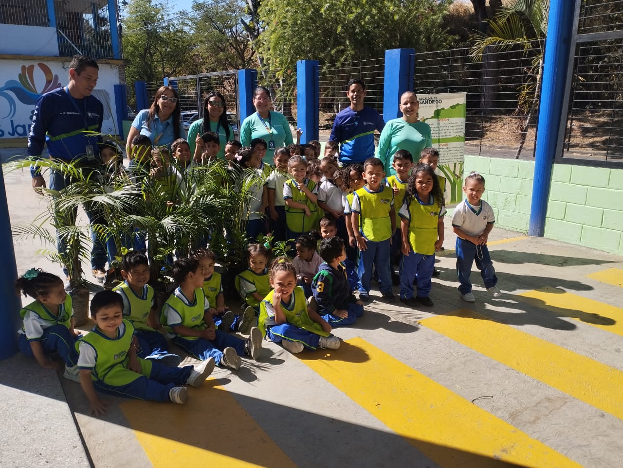 Donación de plantas de Fumcosandi