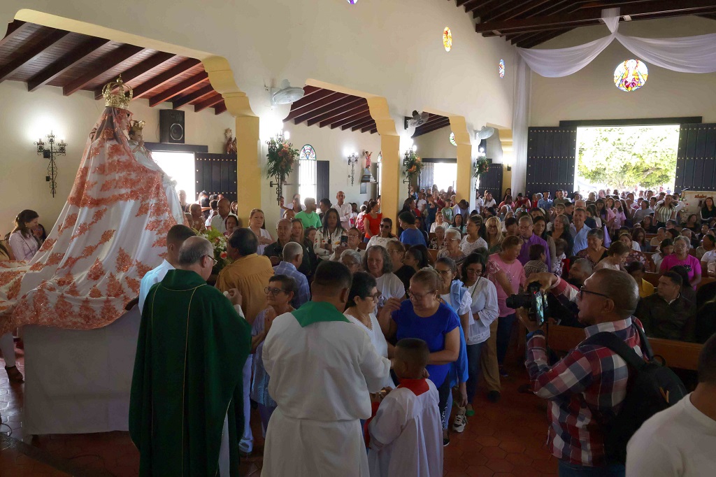 Visita Canónica de la Virgen Nuestra Señora de Belén - Agencia Carabobeña de Noticias