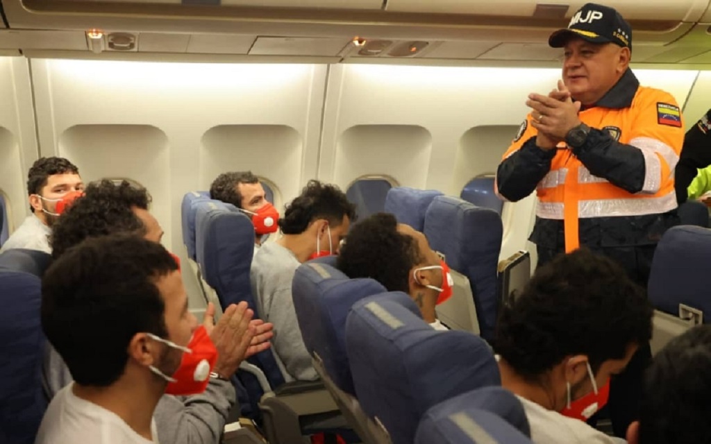 Arribaron a Venezuela desde Guantánamo deportados por EE.UU.