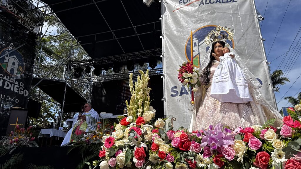 tributo a la Virgen de la Candelaria - Agencia Carabobeña de noticias