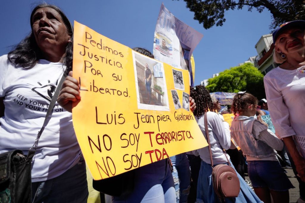 Oficialistas marcharon para pedir retorno Agencia Carabobeña de Noticias – ACN – Nacionales