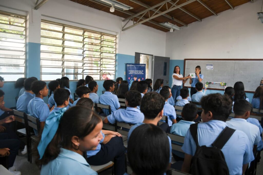CMDNNA realizó charla - Agencia Carabobeña de Noticias