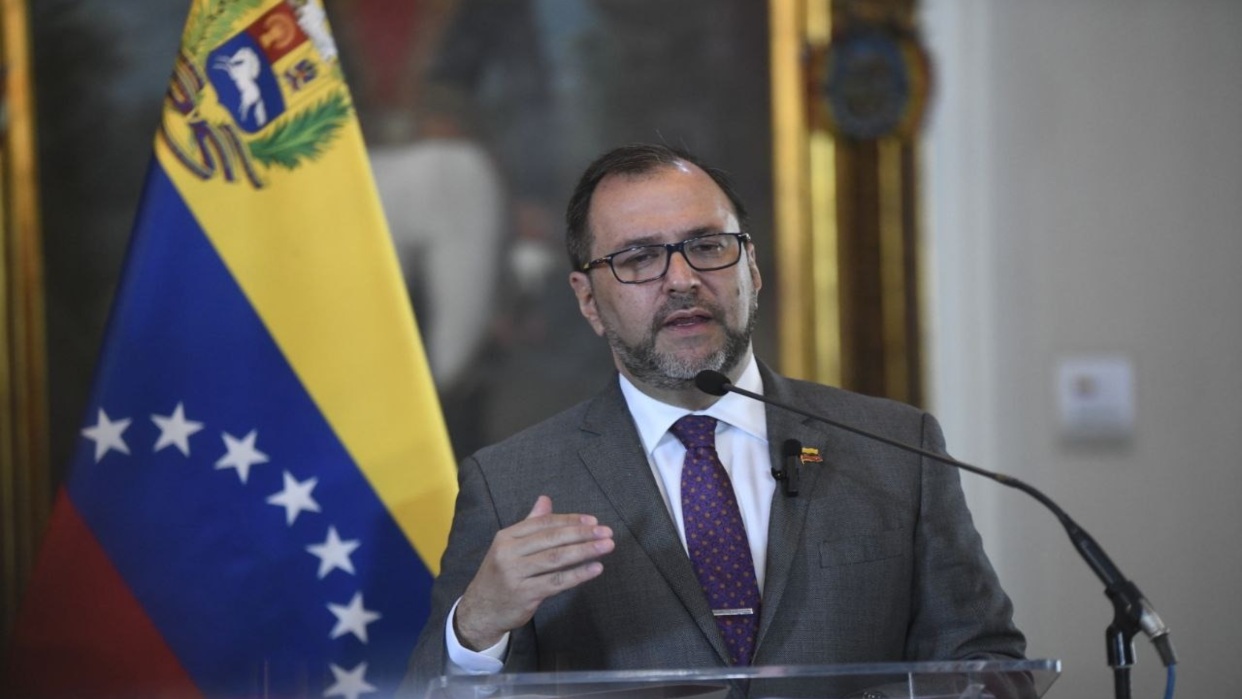 Canciller Gil: EE.UU. quiere dictar modelo energético en el Caribe