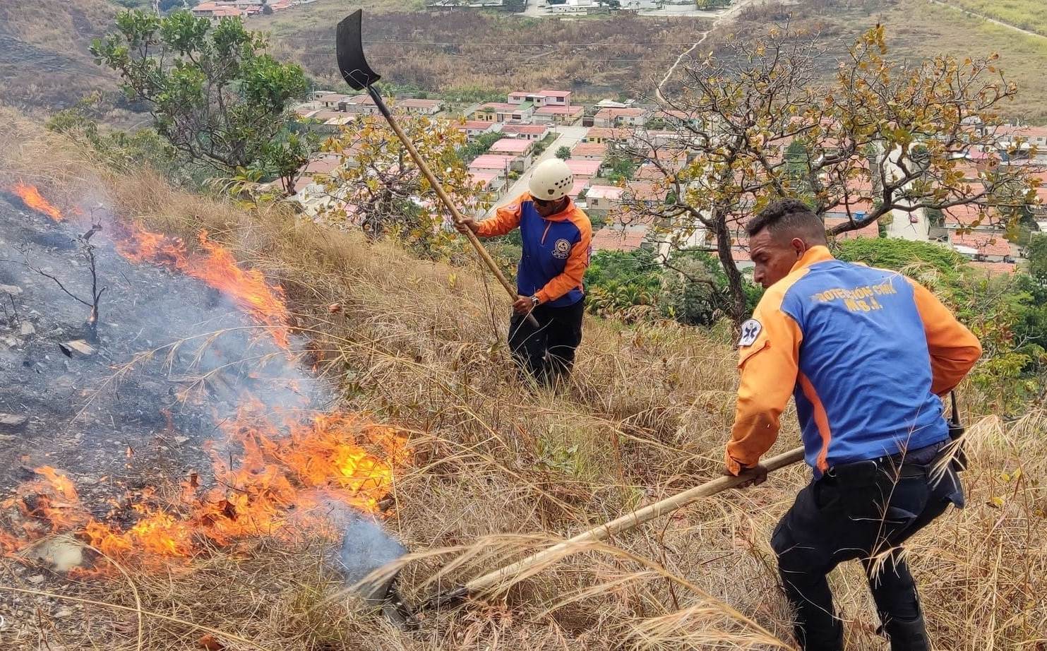 Ministerio de Ecosocialismo registró más de 20 incendios de vegetación esta semana