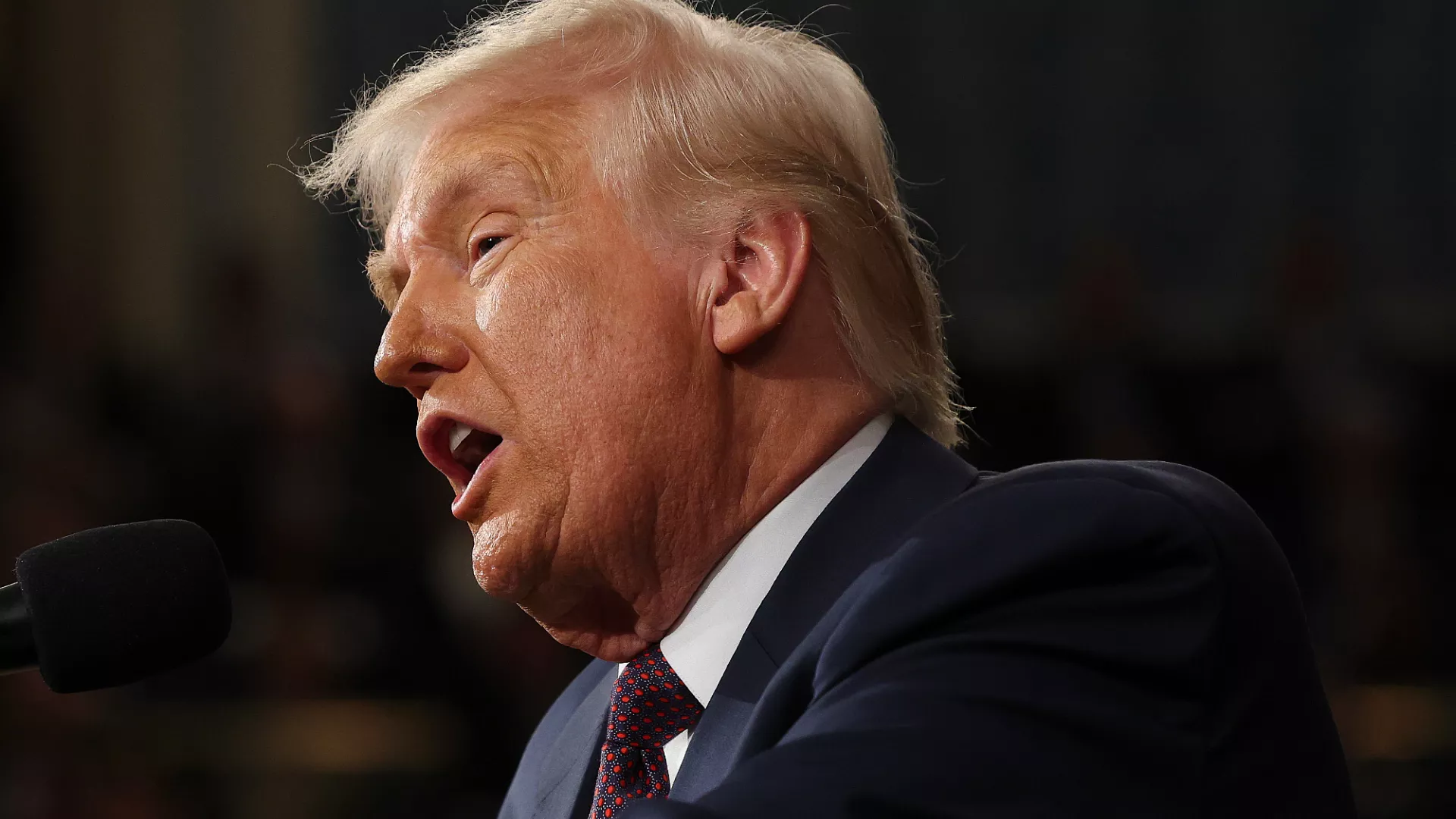 Trump postergó nuevamente aranceles a México