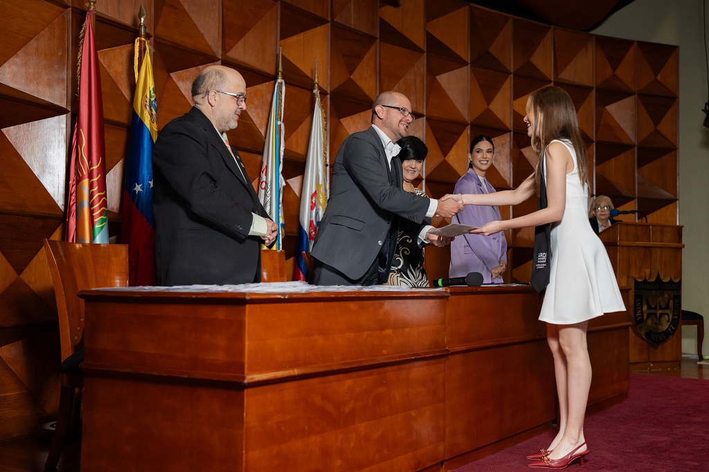 UJAP graduó la primera cohorte de Formación de Modelos - Agencia Carabobeña de Noticias