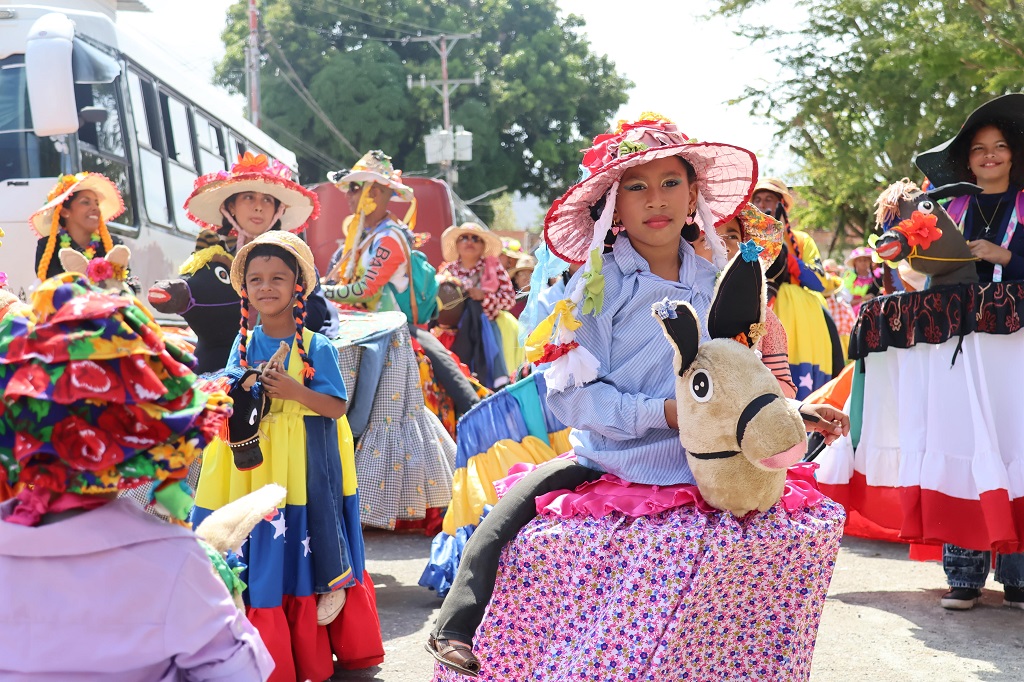 XIII Encuentro Nacional de Bailadores de Burras y Burriquitas - Agencia Carabobeña de Noticias