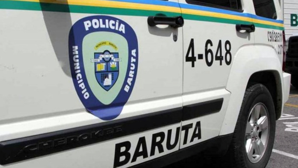 Detenidos por PoliBaruta por pedir dinero en las calles con bebé prestado
