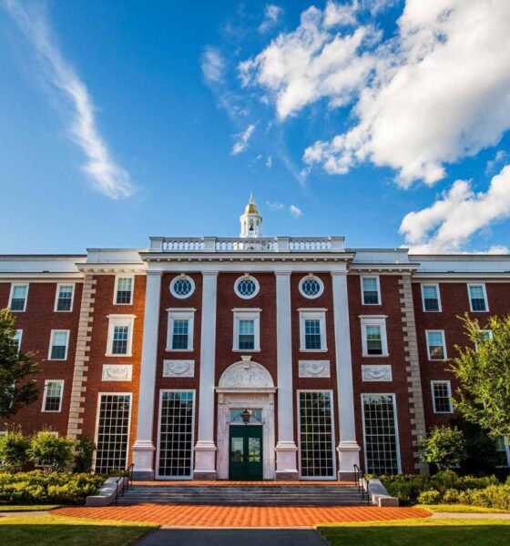 Trump prohibió extranjeros Harvard - Agencia Carabobeña de Noticias - acn