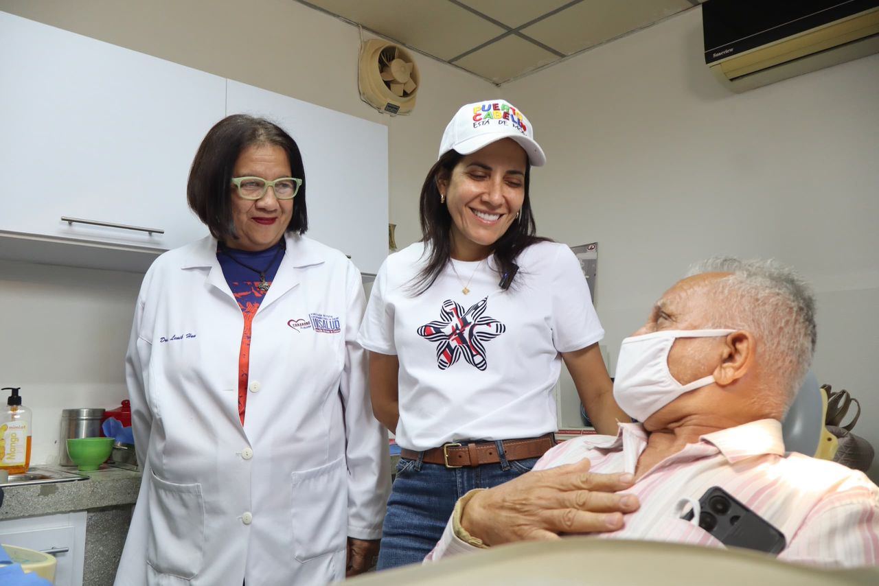 Alcaldía de Puerto Cabello prótesis dentales