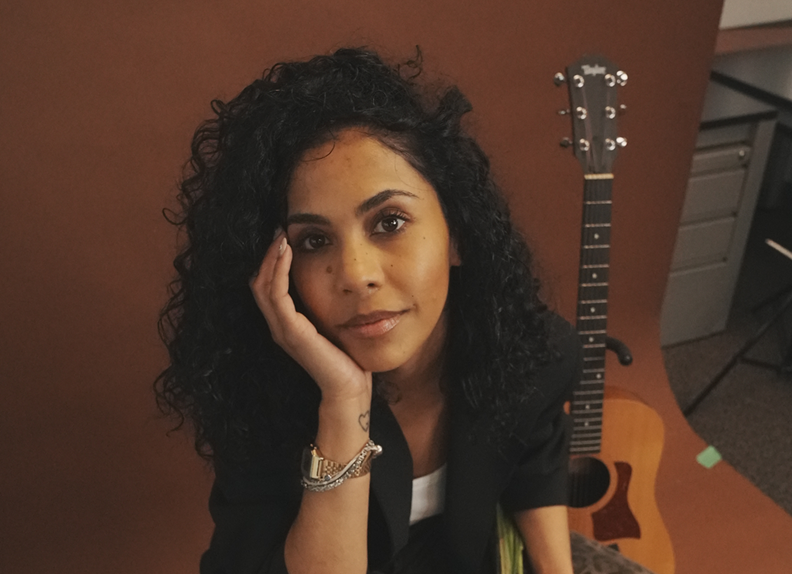 Ana Cristina Frías Los Hermanos Chang
