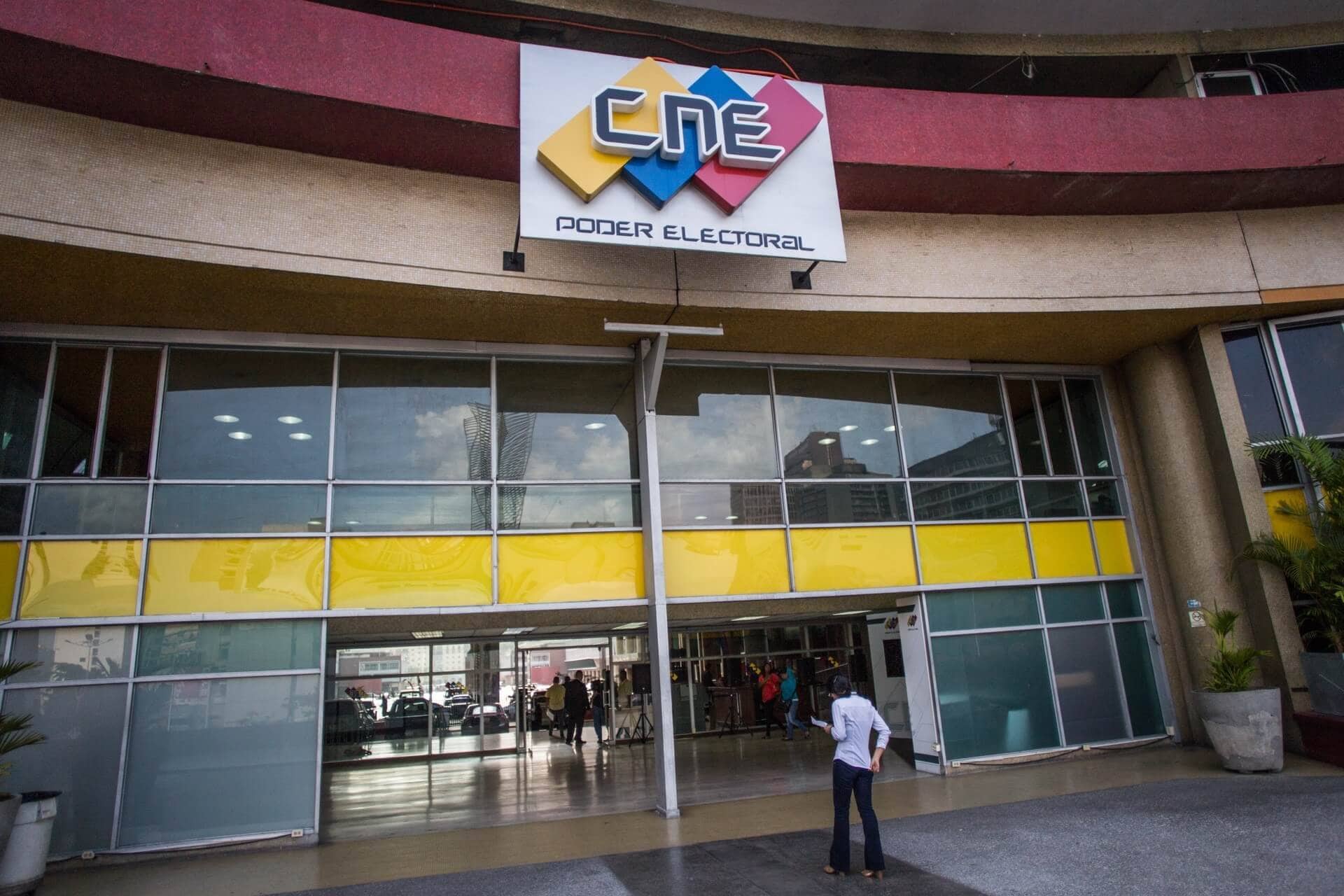 CNE asegura un avance de 85% del cronograma para las elecciones del 25-M