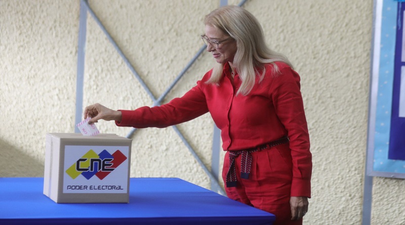 Maduro ejerció su voto - Agencia Carabobeña de Noticias