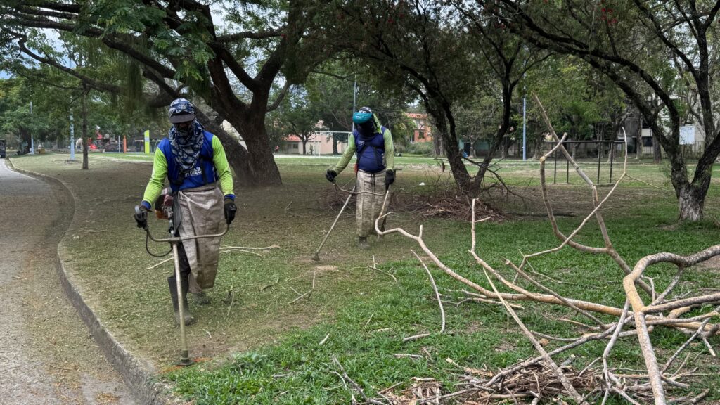 Fumcosandi realiza saneamiento de canales - Agencia Carabobeña de Noticias