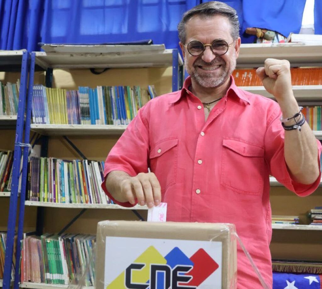 Lacava ejerció su voto - Agencia Carabobeña de Noticias