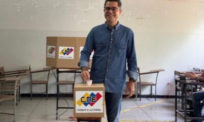 León Jurado ejerció su voto - Agencia Caraobeña de Noticias
