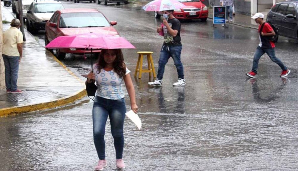 Inameh: Onda tropical cercana provocará lluvias en Venezuela durante fin de semana