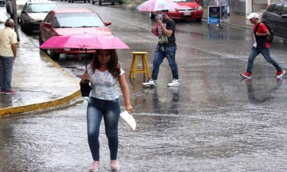 Inameh: Onda tropical cercana provocará lluvias en Venezuela durante fin de semana