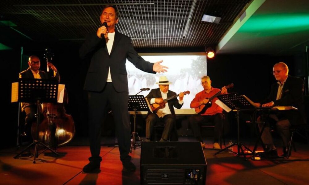 Lucio Herrera canta a la unión de los venezolanos - Agencia Carabobeña de Noticias