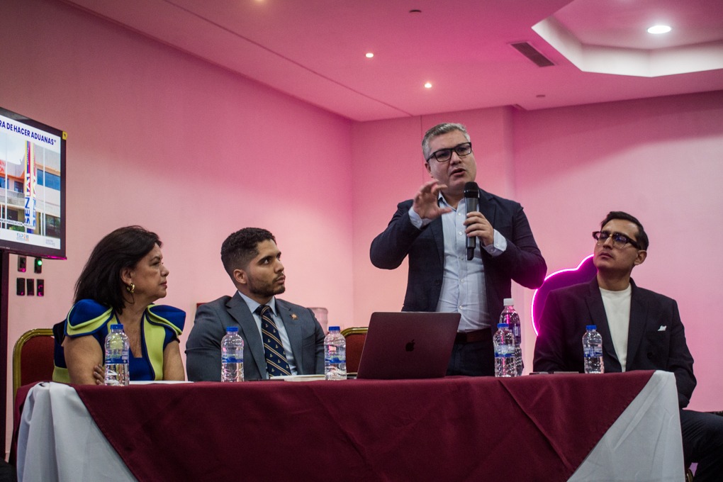 Phoinike revoluciona las aduana - Agencia Carabobeña de Noticias
