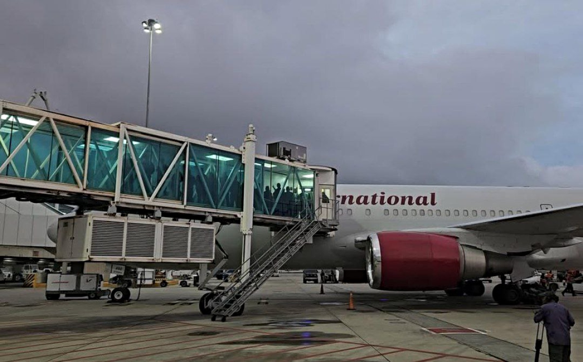Nuevo vuelo del plan Vuelta a la Patria arribó este viernes