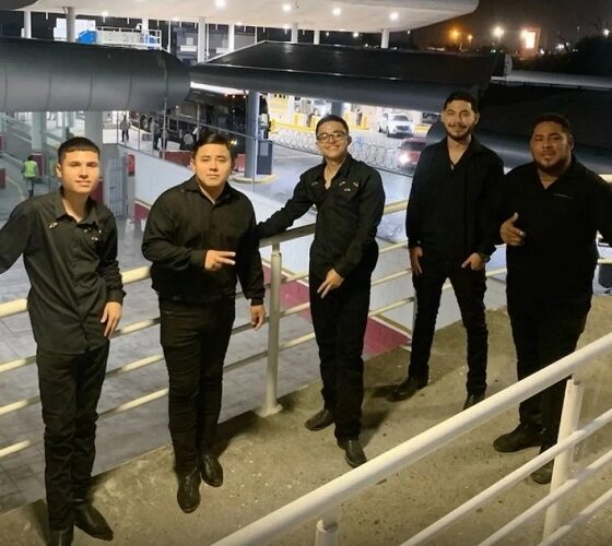 cinco integrantes del grupo "Fugitivo" -Agencia Carabobeña de Noticias – ACN – Espectáculos
