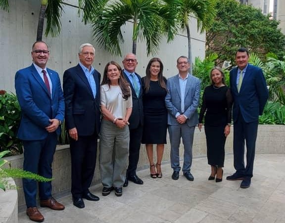 presidencia de la Cámara de Aseguradores
