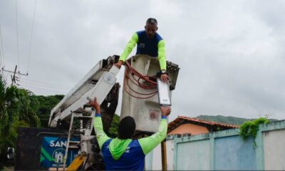 sustituyeron luminarias en Las Josefinas I y II - Agencia Carabobeña de Noticias