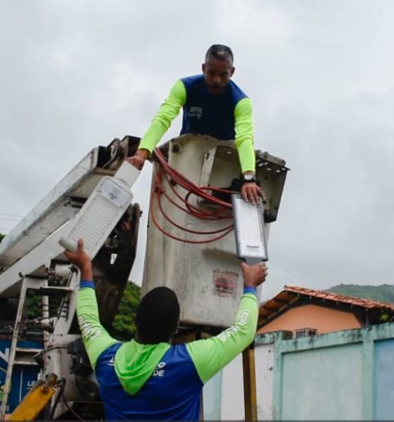 sustituyeron luminarias en Las Josefinas I y II - Agencia Carabobeña de Noticias