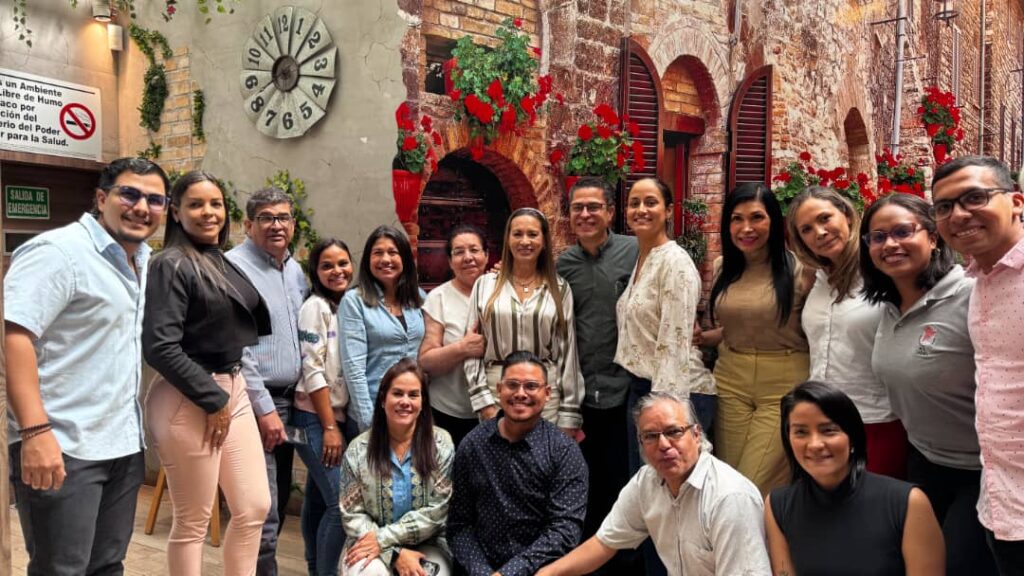 León Jurado Laurentín agasajó a comunicadores sociales - Agencia Carabobeña de Noticias