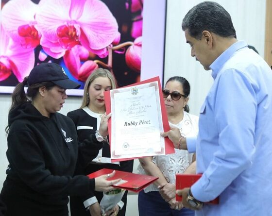 Rubby Pérez nacionalidad venezolana