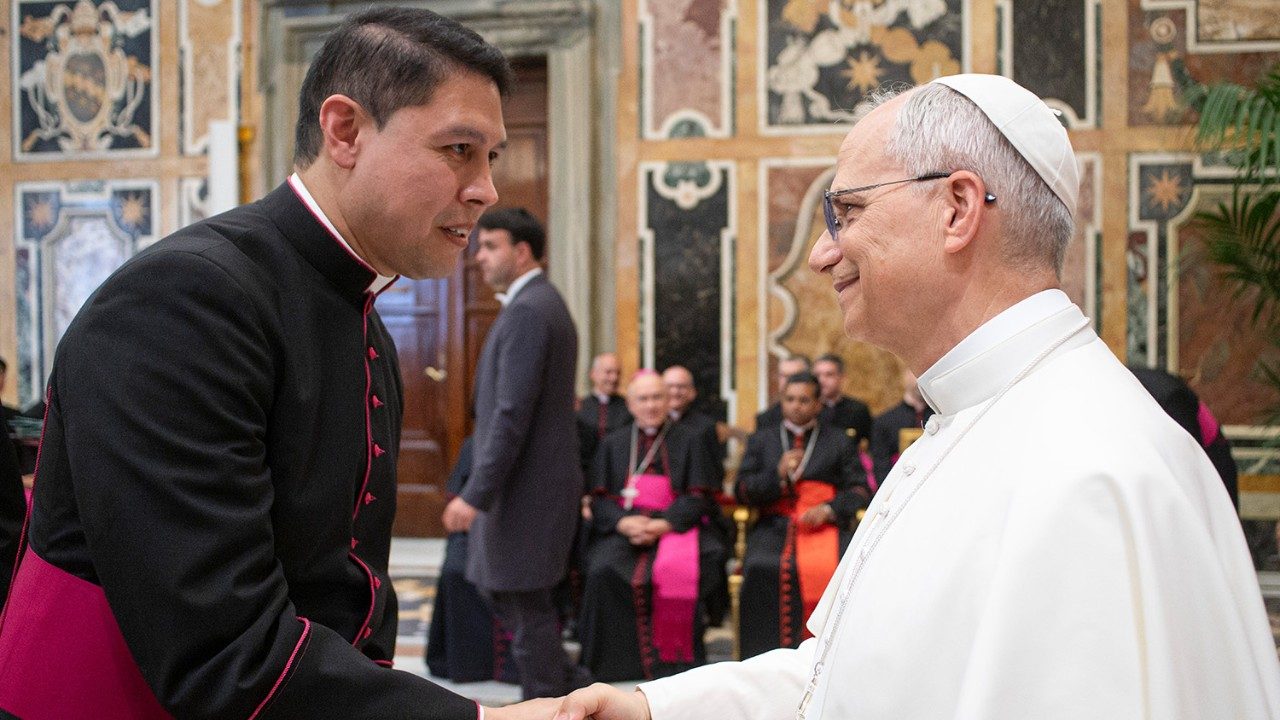 Salas Castañeda Viajes Apostólicos