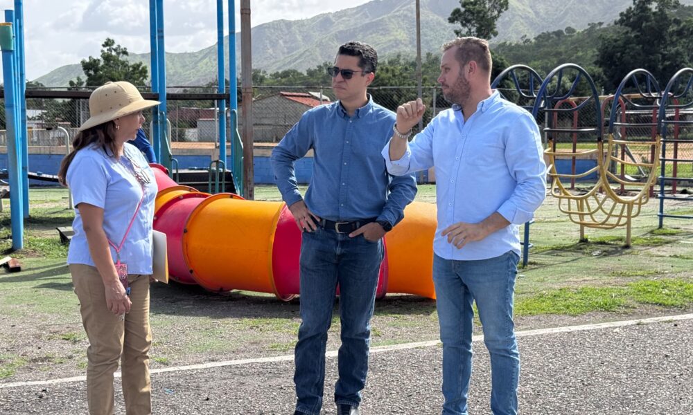 Supervisan rehabilitación de parques - Agencia Carabobeña de Noticias